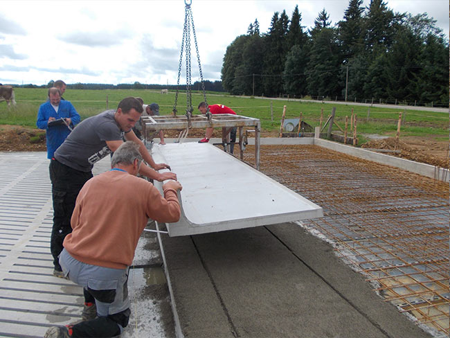 Trogfertigteil auf Betonbett