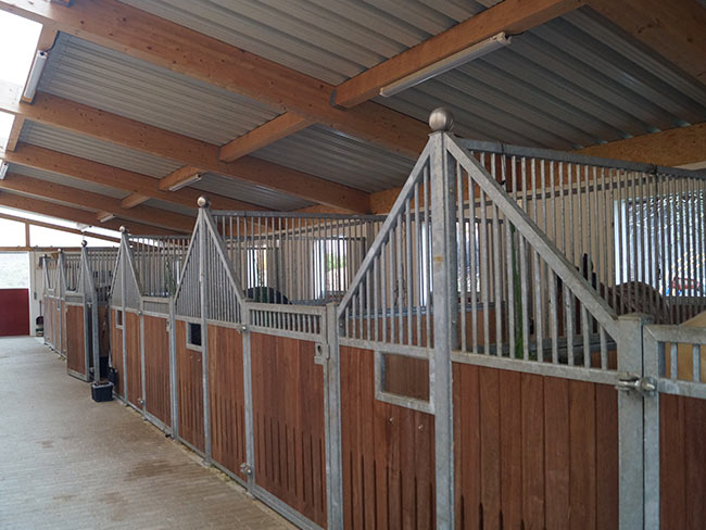 Anschleppung-Reithalle